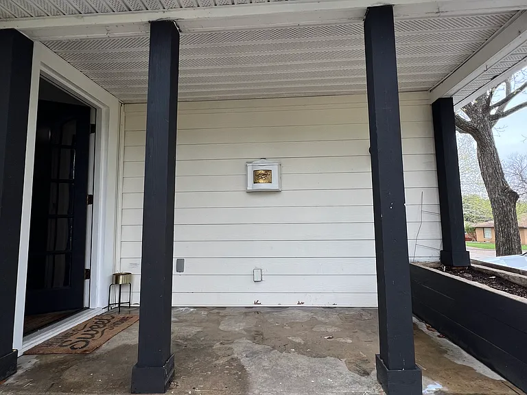 1826 Ferndale Ave — Photo 21