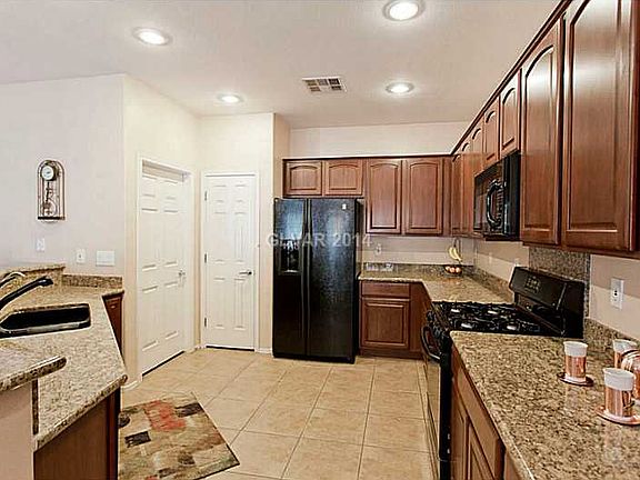 4th image of 2168 Burris Hill Dr