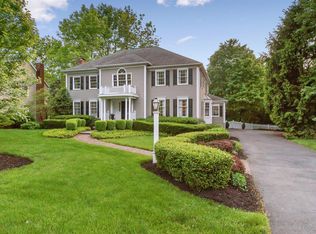 17 Devonshire Ln, Mendham, NJ 07945