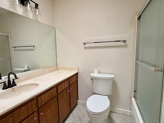 5th image of 191 W 27th Pl