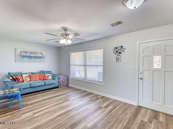 5th image of 2315 Norris Cir