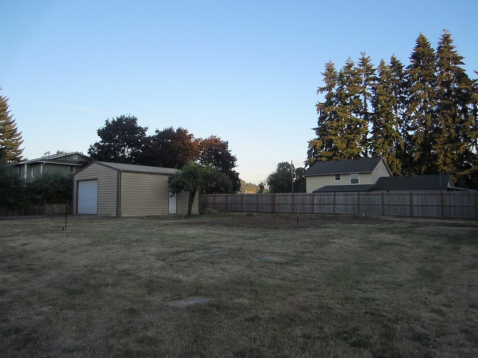 1st image of 32780 E Maple St