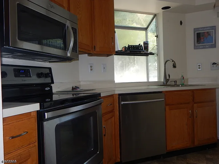 9 Pendleton Ct — Photo 6