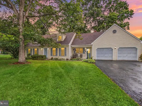 45 Howard Dr, East Berlin, PA 17316