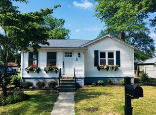 8 Oak Ave, Villas, NJ 08251