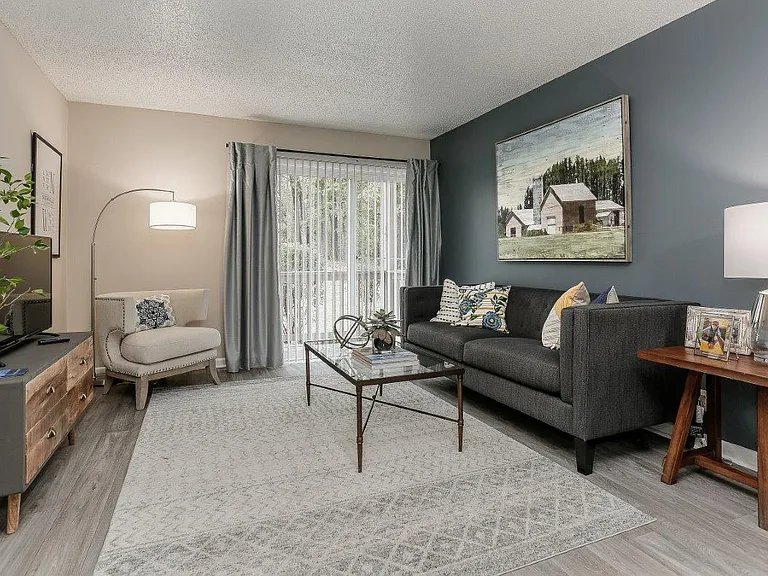 The Residences at Stonebrook Apartment Homes — Photo 4