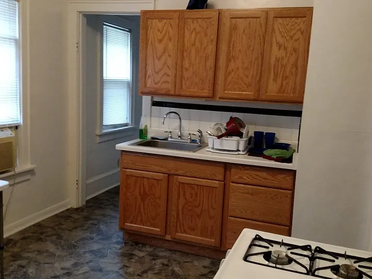 2928 N Maryland Ave #1 — Photo 7