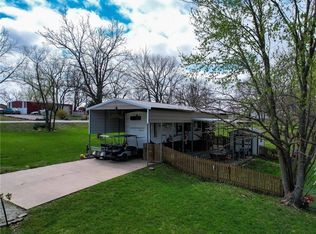 26 W Crestwood Cir, Linn Valley, KS 66040