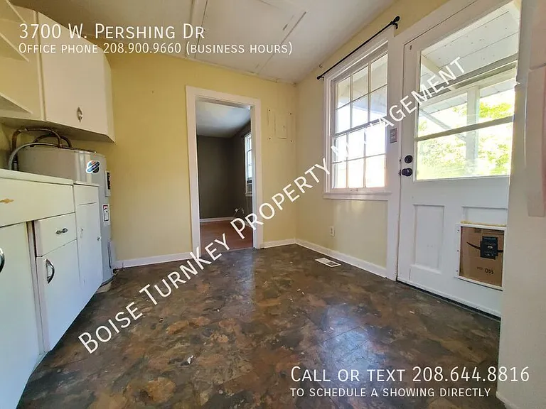 3700 W Pershing Dr — Photo 24