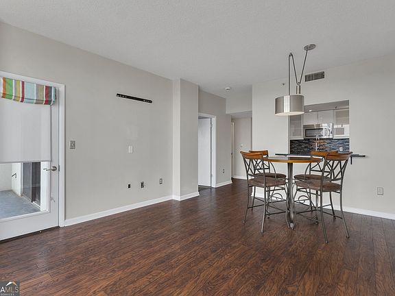 5th image of 1280 W Peachtree St NW APT 3810