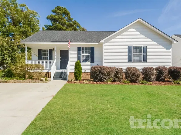 1412 Grovewood Dr, Clayton, NC 27520