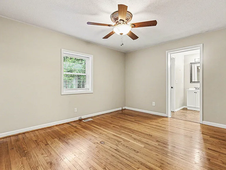 534 N Fayetteville St — Photo 8