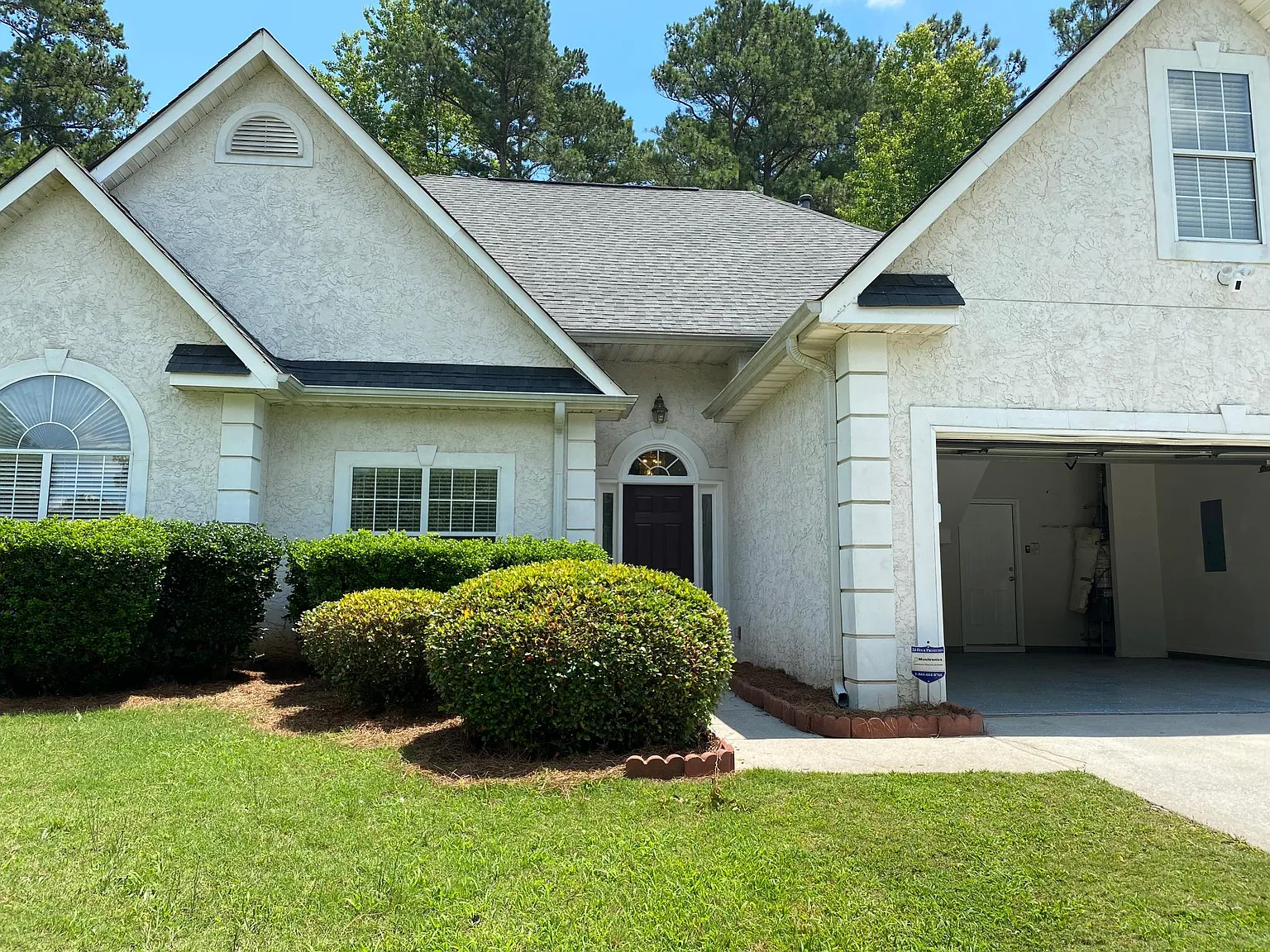 12222 Crestwood Ct — Photo 1