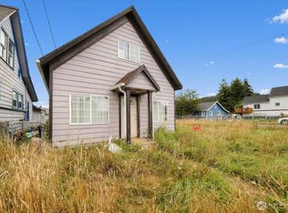 1025 Arnold Avenue, Hoquiam, WA 98550