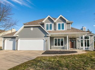 540 Rae Dr, Hartland, WI 53029