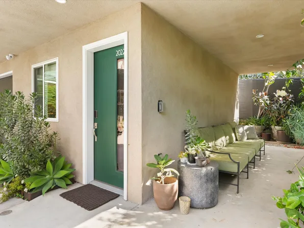 2022 W West View St, Los Angeles, CA 90016