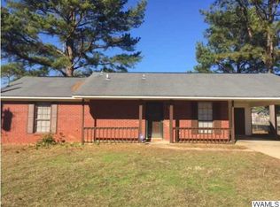 219 Sunset Dr, Moundville, AL 35474