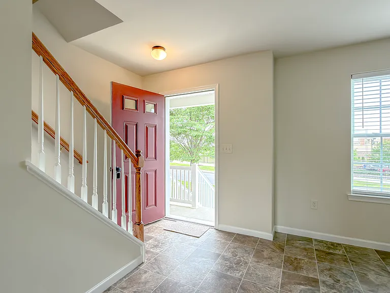 222 Blackford Blvd — Photo 2