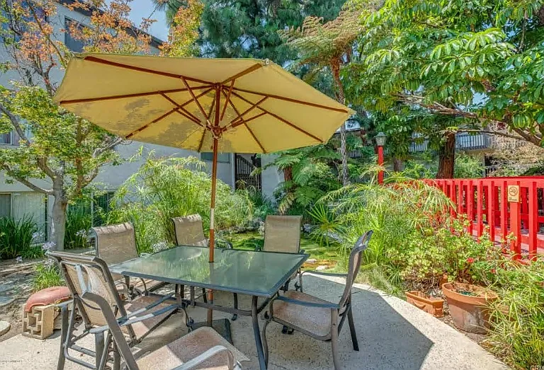 500 S Oak Knoll Ave #34 — Photo 3