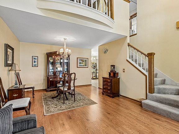 5th image of 459 Davinci Cir