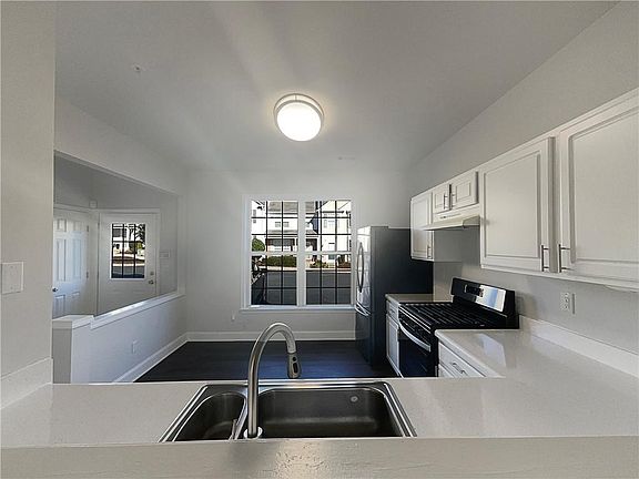 4th image of 1205 Kilmington Ct