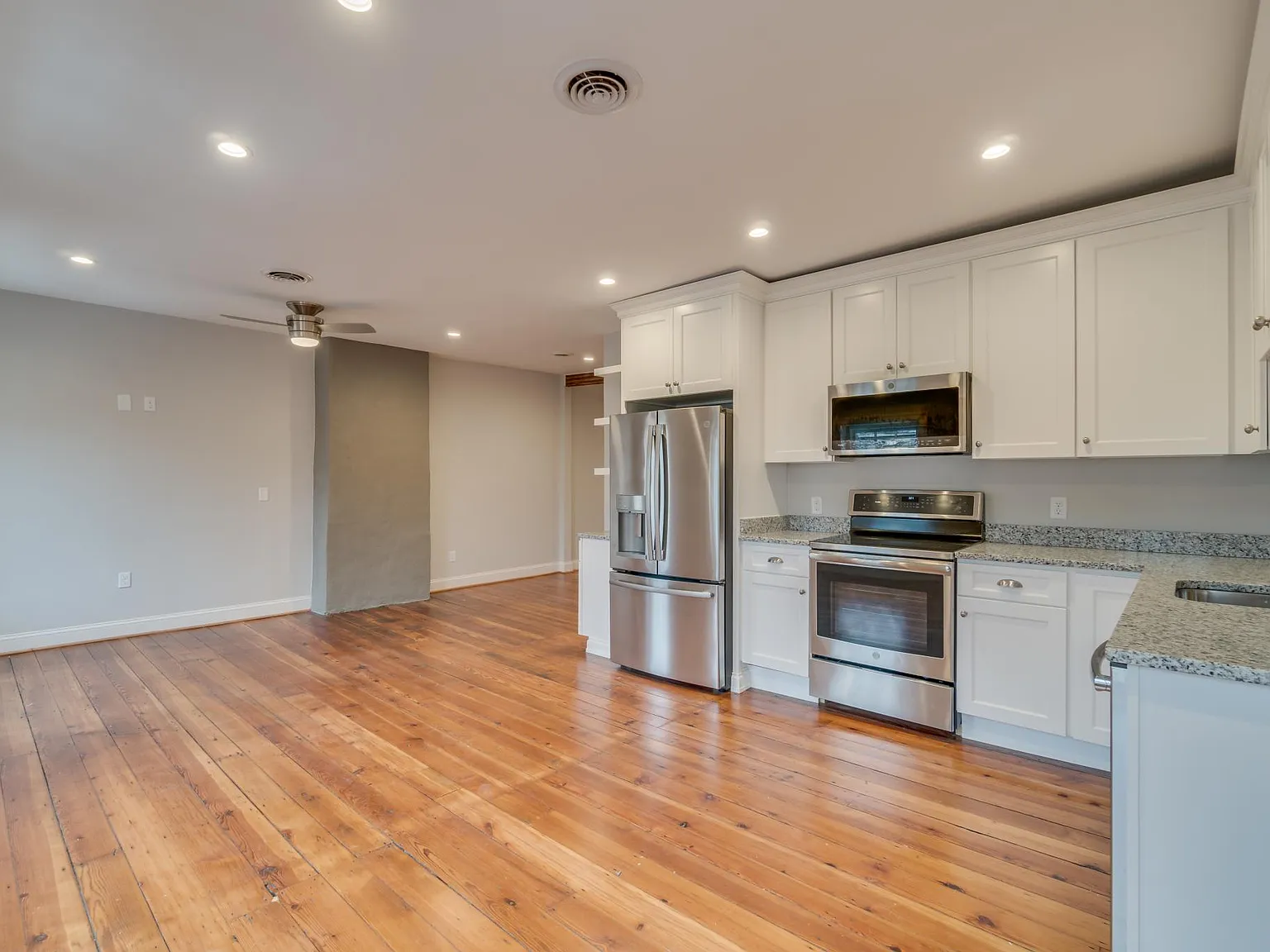 1 bed, 1.5 bath, 930 sqft, $1,850 — Photo 4