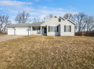 23123 Amber Valley Dr, South Bend, IN 46628