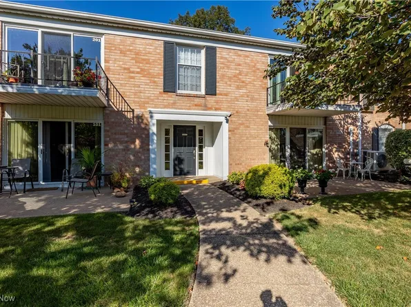 127 Stonyridge Dr APT 102, Sandusky, OH 44870