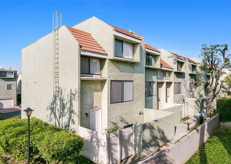 1st image of 1822 San Diego St
