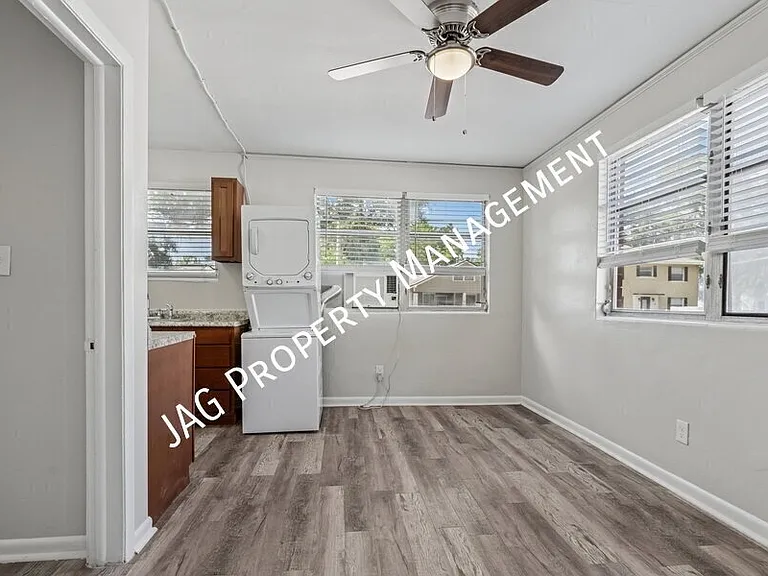 1123 Lasalle St #1 — Photo 7