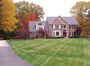 72 Newfane Rd, Bedford, NH 03110