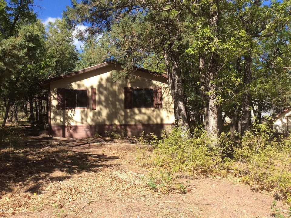2nd image of 3022 Greenleaf Dr