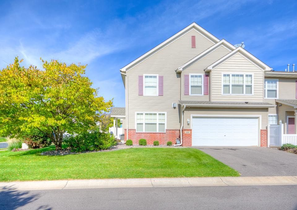 1st image of 9280 Holly Ln N