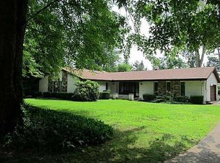 4740 Fairfield Dr, Toledo, OH