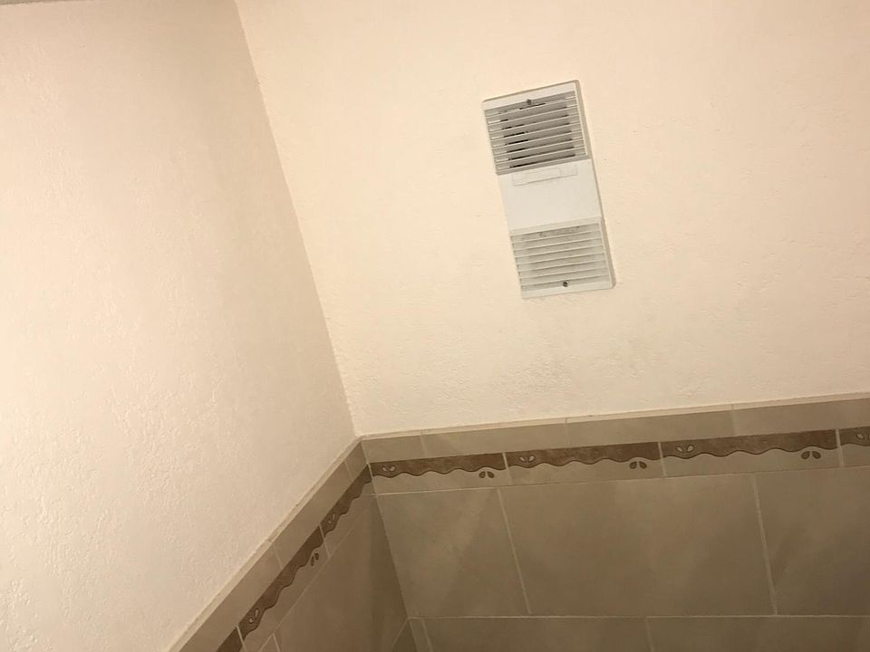 Half bathroom wall
