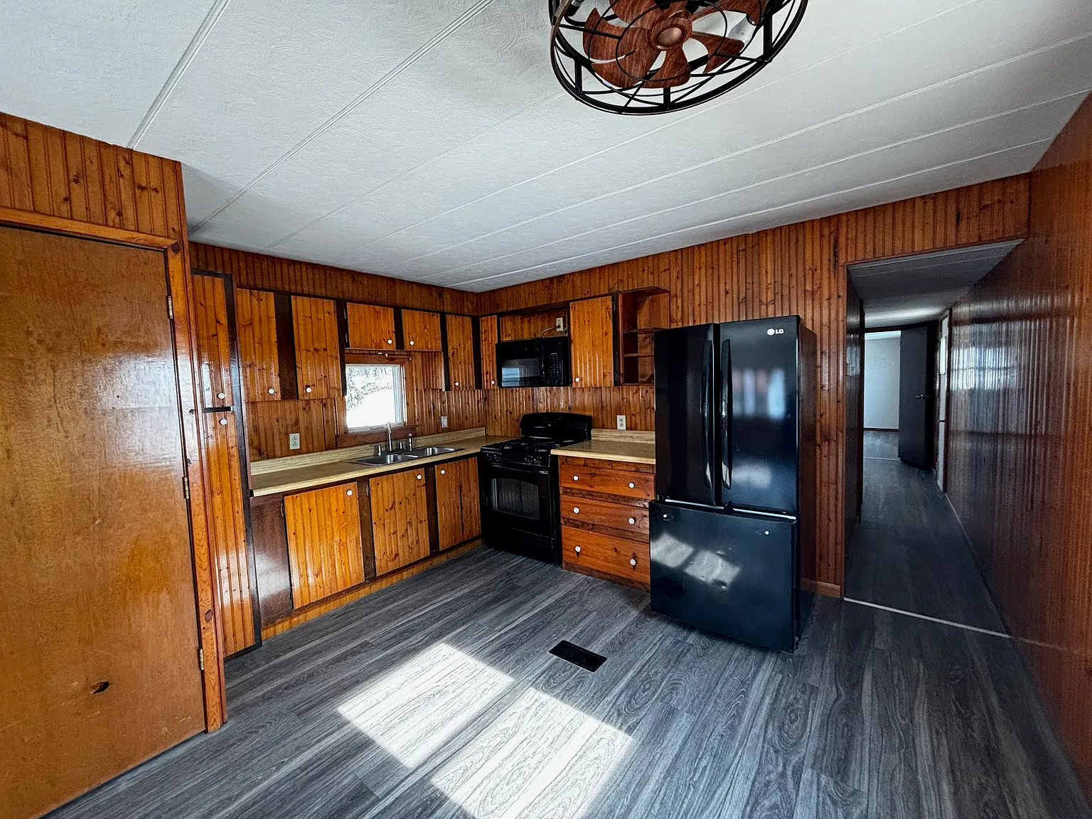 2 bed, 1000 sqft, $1,000 — Photo 2
