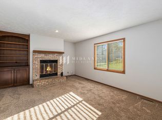 1611 S 168th Ave, Omaha, NE 68130