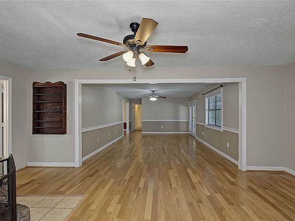 2nd image of 76 Brooks Rd