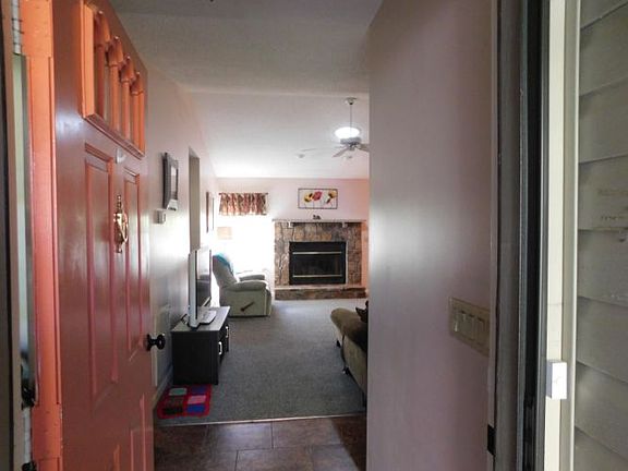 5th image of 146 Delbridge Ln