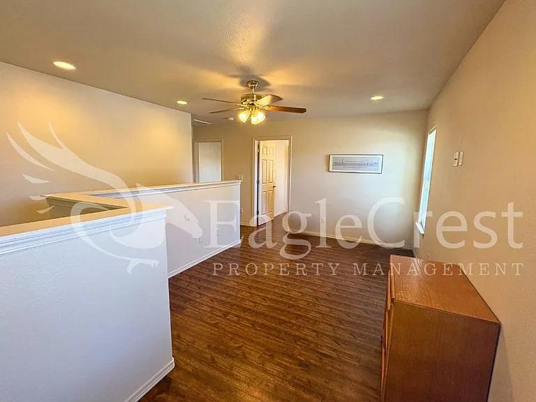 216 N Park St — Photo 27