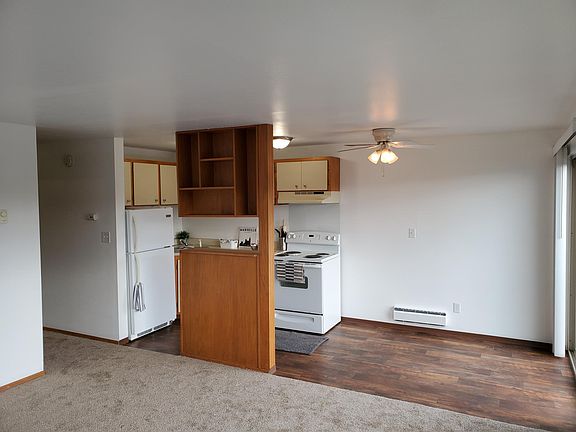 2nd image of 2501 14th Ave W APT 12