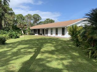 1702 Cypress Lake Dr, Grant Valkaria, FL 32949