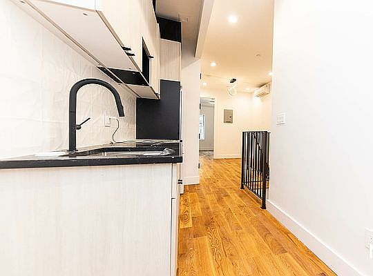 4th image of 295 Himrod St APT 1A