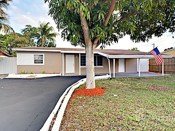 2nd image of 120 NE 23rd Ct