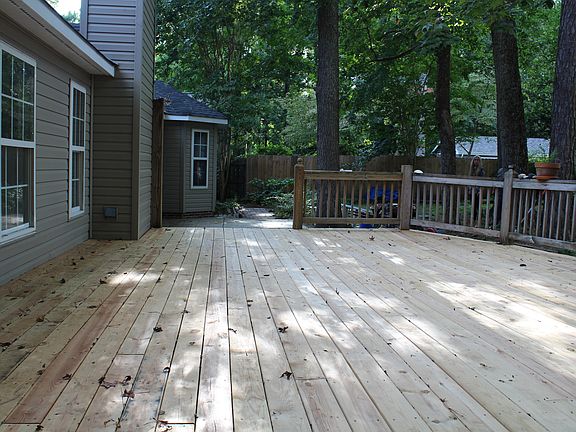 550 sq foot deck