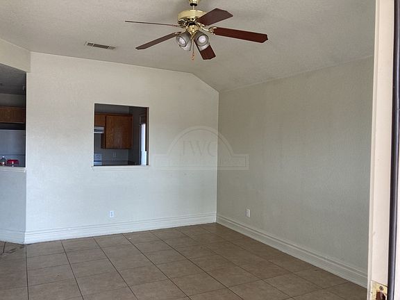 3rd image of 2701 Seabiscuit Dr