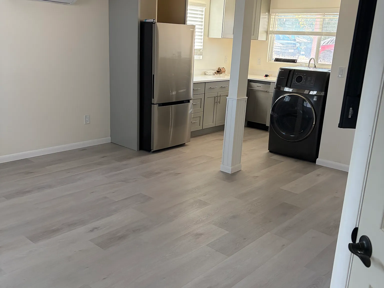 2 bed, 725 sqft, $1,795 — Photo 3
