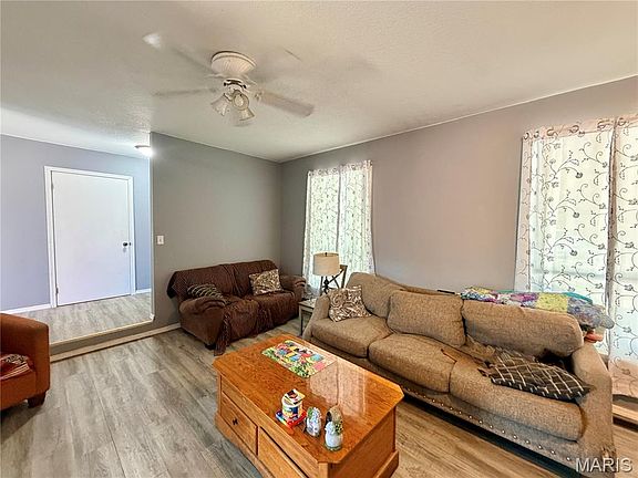 4th image of 1512 County Road 421