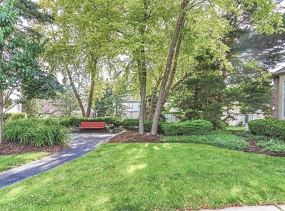 4th image of 138 Chambord Ct