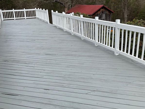 94 Moreland Ct, Paw Paw, WV 25434